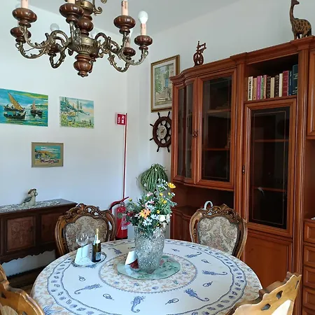 Апартаменты Chez Sylviehouse Монтероссо-аль-Маре